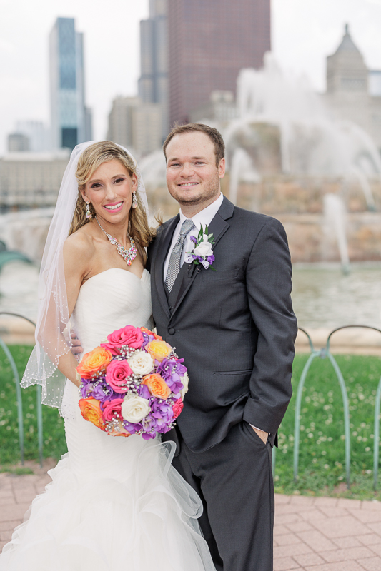 Buckingham fountain Chicago wedding photographer